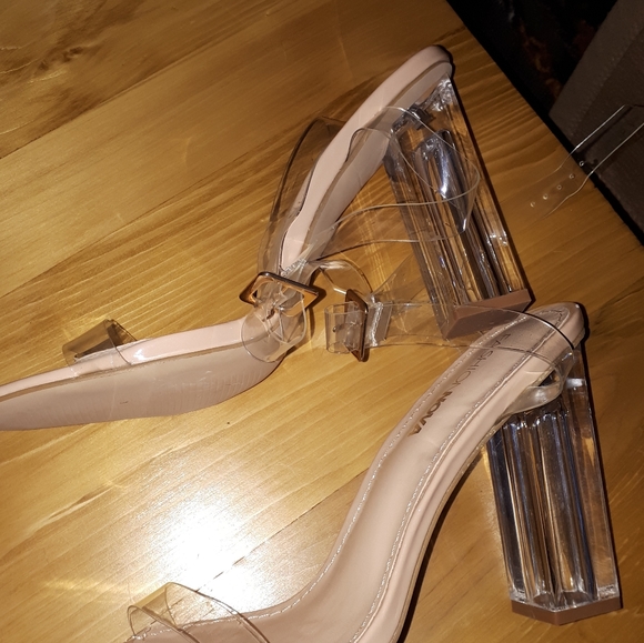 Clear Heels - Picture 3 of 4